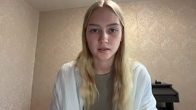 blondegirl2026's Live XXX Chat
