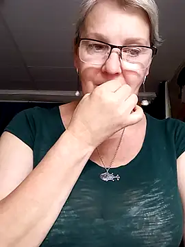 irinamaux Chat XXX in diretta