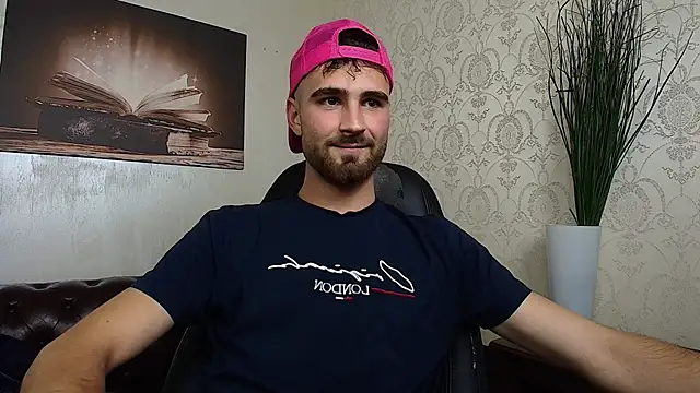 XXX chat uživo modela KyloEast