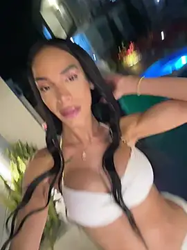 Michell_simons Adlı Modelin Canlı XXX Sohbeti