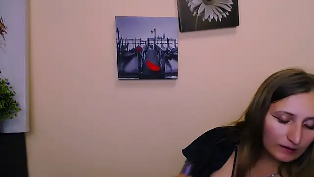 צ'אט XXX בשידור חי של Jenny_smille_