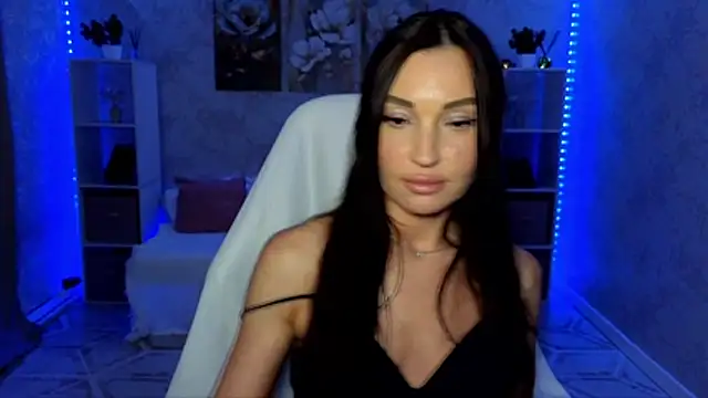 Chat +18 de NikoleMills ao vivo