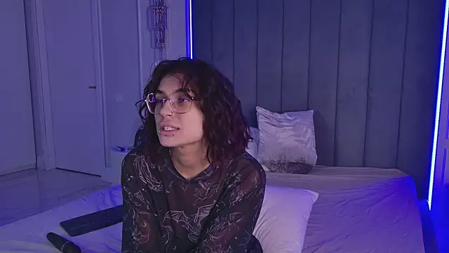 VioletAsh's Live XXX Chat