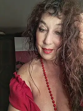 GypsyEsmeralda – Naživo XXX chat