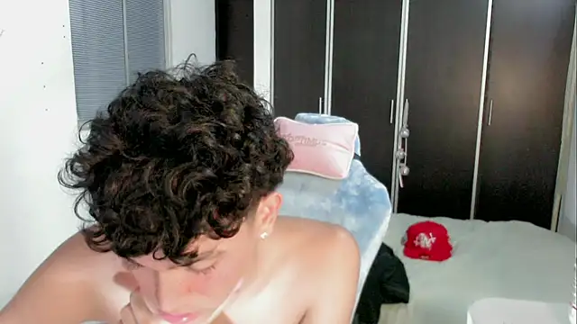 2c_Bby Chat XXX live
