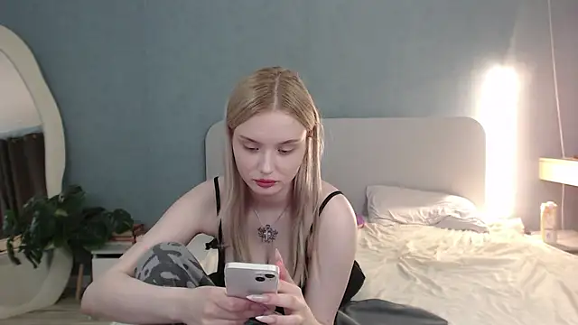 Angel_Share Chat XXX in diretta