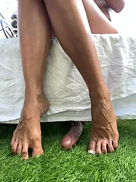 แชท XXX สดของ FeetVibe