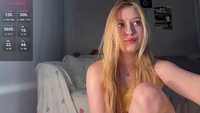 Chat XXX en directo de Monikacutie