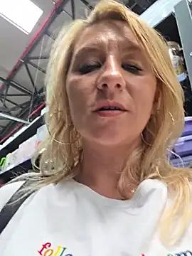 KaylinJan Live XXX-chat