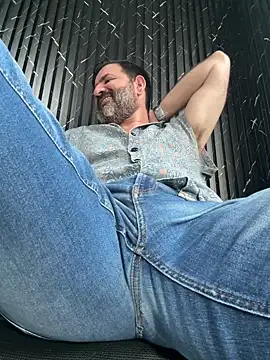 Chat +18 de Hairy_Dad86 ao vivo