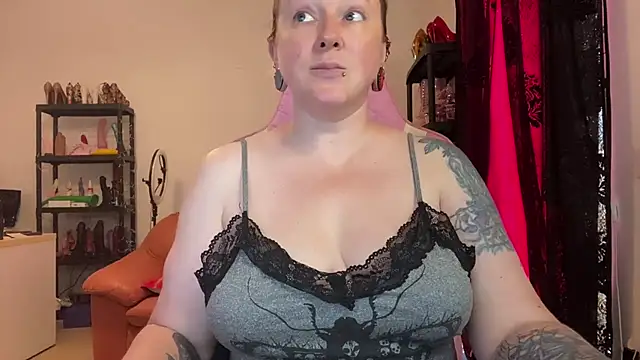 Chat +18 de kisicaxx ao vivo