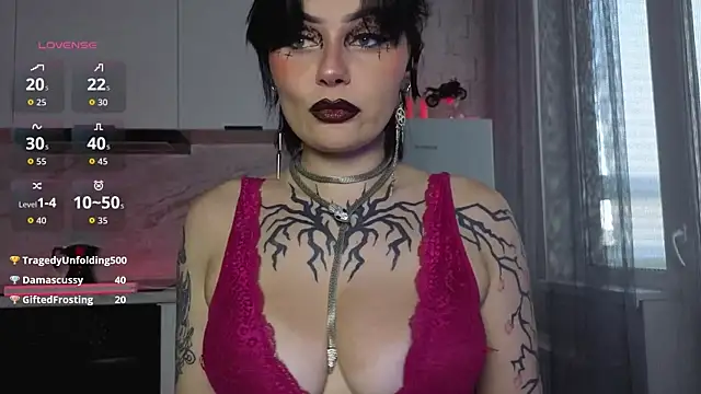 Chat +18 de IntrigueYourDay ao vivo