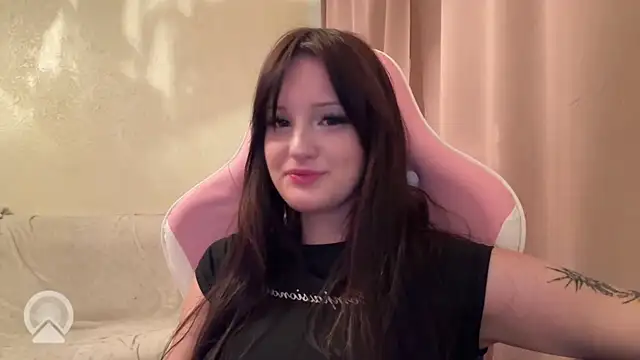 YunaVelour – Naživo XXX chat