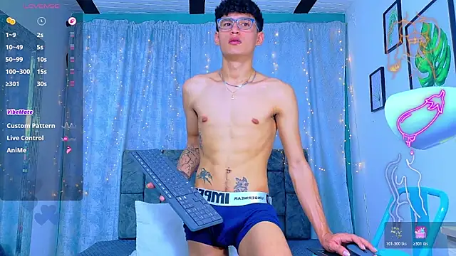 NicolasTorrez Adlı Modelin Web Kamerası Şovu