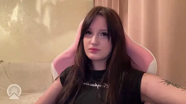 دردشة YunaVelour الجنسية المباشرة