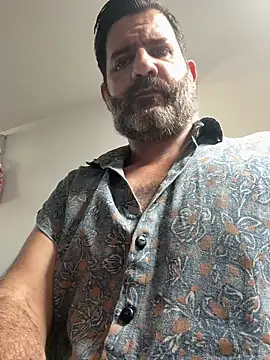 Czat XXX na żywo – Hairy_Dad86