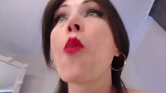 Chat +18 de ExoticaGirl ao vivo