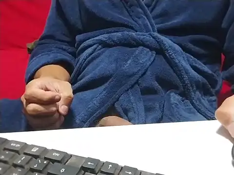 gustavorweb – Naživo XXX chat