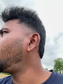Chat +18 de Risky_men ao vivo