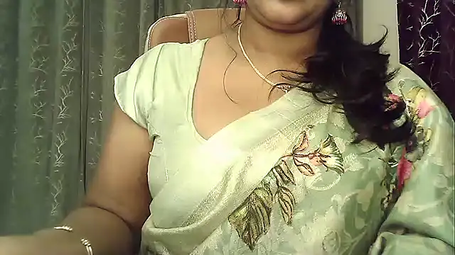 Chat XXX en directo de Spandana_Sweety