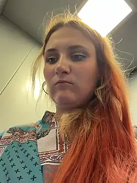 Chat +18 de AdelRich ao vivo