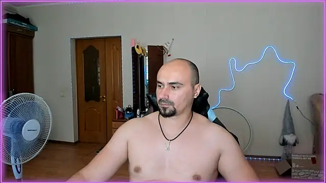 Živý XXX chat -SexyDaddy-