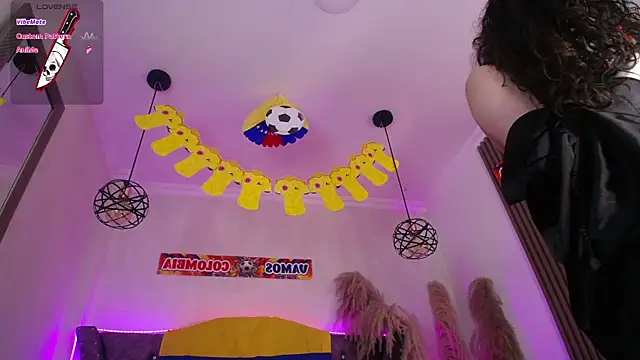 Amara_Davis1のライブXXXチャット