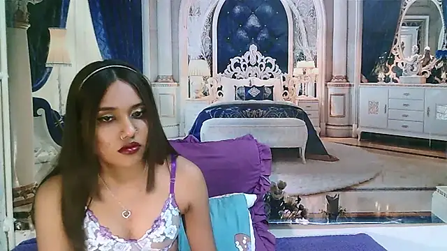 IndianSkies Adlı Modelin Canlı XXX Sohbeti