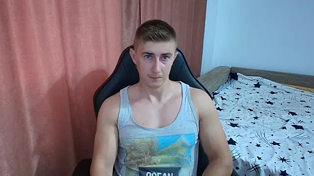PowerBoy07's Live XXX Chat