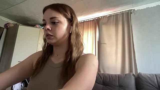VivaDufficy Adlı Modelin Canlı XXX Sohbeti