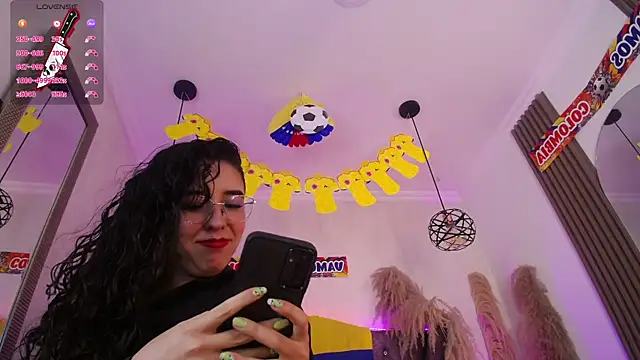 Amara_Davis1: απευθείας συνομιλία ΧΧΧ