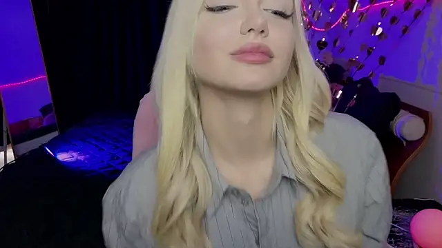 LinaLirian Chat XXX live