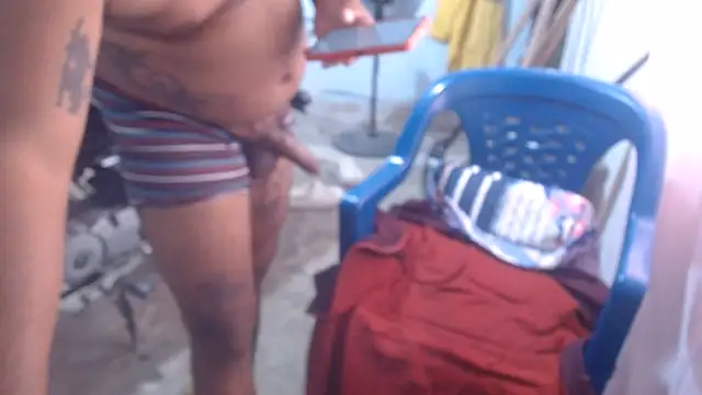 master_juju1924 Adlı Modelin Canlı XXX Sohbeti