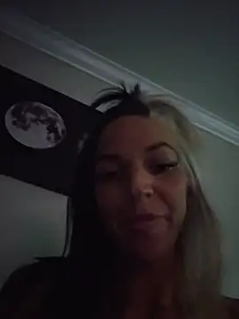 Chat XXX ao vivo de lil_jiggly