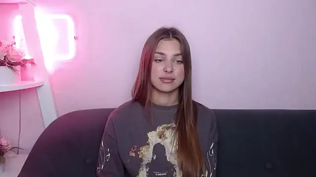 MilanaAngelAs' Live XXX Chat