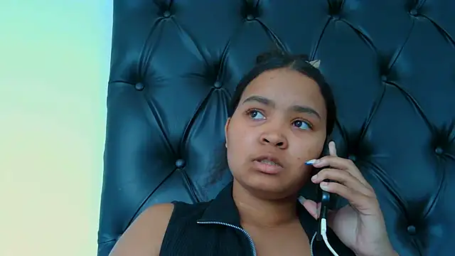 indianaphrodite1's Live XXX Chat