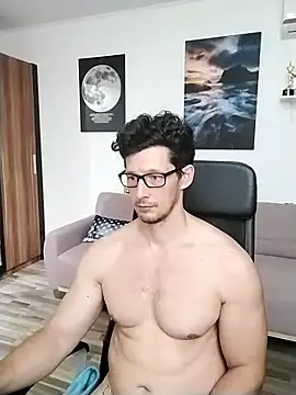 BrutusK08 现场XXX聊天