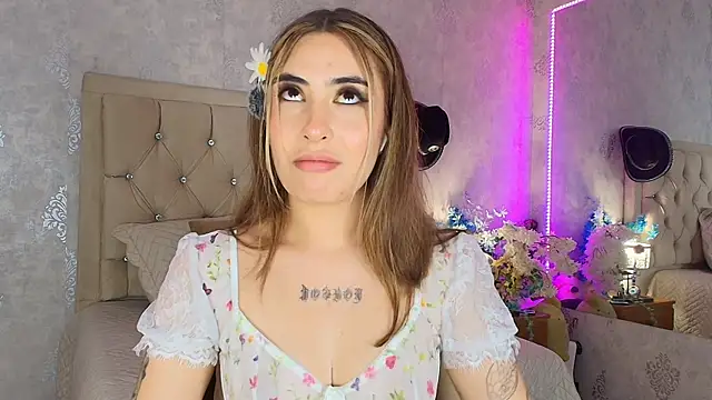 Chat +18 de nini_love01 ao vivo