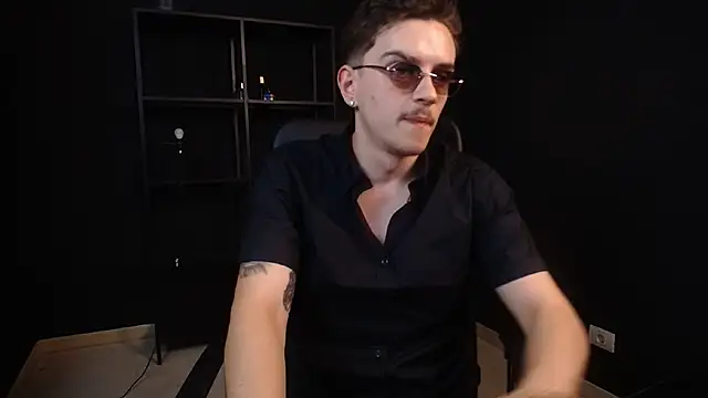 XXX chat uživo modela FelixStarkk