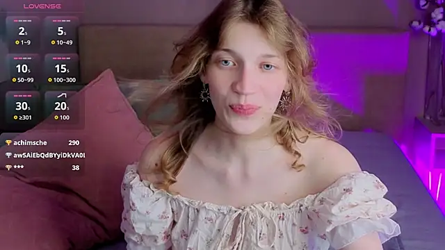 XXX chat uživo modela Emily_Cartex