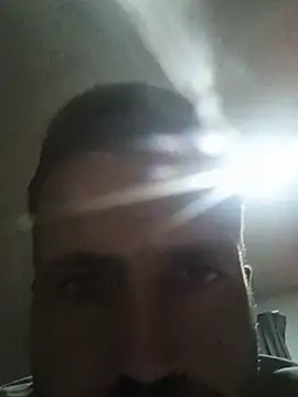 Travis212121's Live XXX Chat