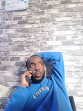 XXX chat uživo modela Earnthis