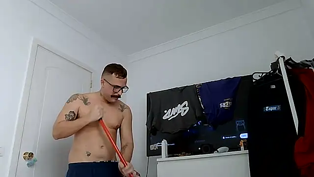 XXX chat uživo modela yanick931