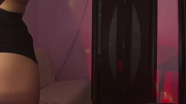 Chat +18 de MalloryWest ao vivo