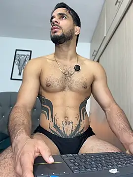 Maximiliano_ford Adlı Modelin Web Kamerası Şovu