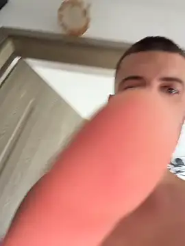 Czat XXX na żywo – Pablo_Hornyguy95
