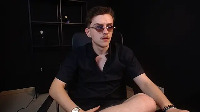 FelixStarkk 라이브 XXX 채팅