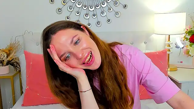 XXX chat uživo modela MonaRicci