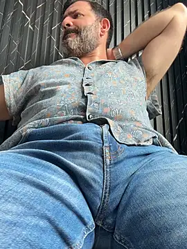 Hairy_Dad86: онлайн-секс-чат