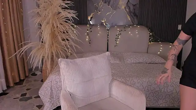 Chat +18 de SarahCastro1_ ao vivo
